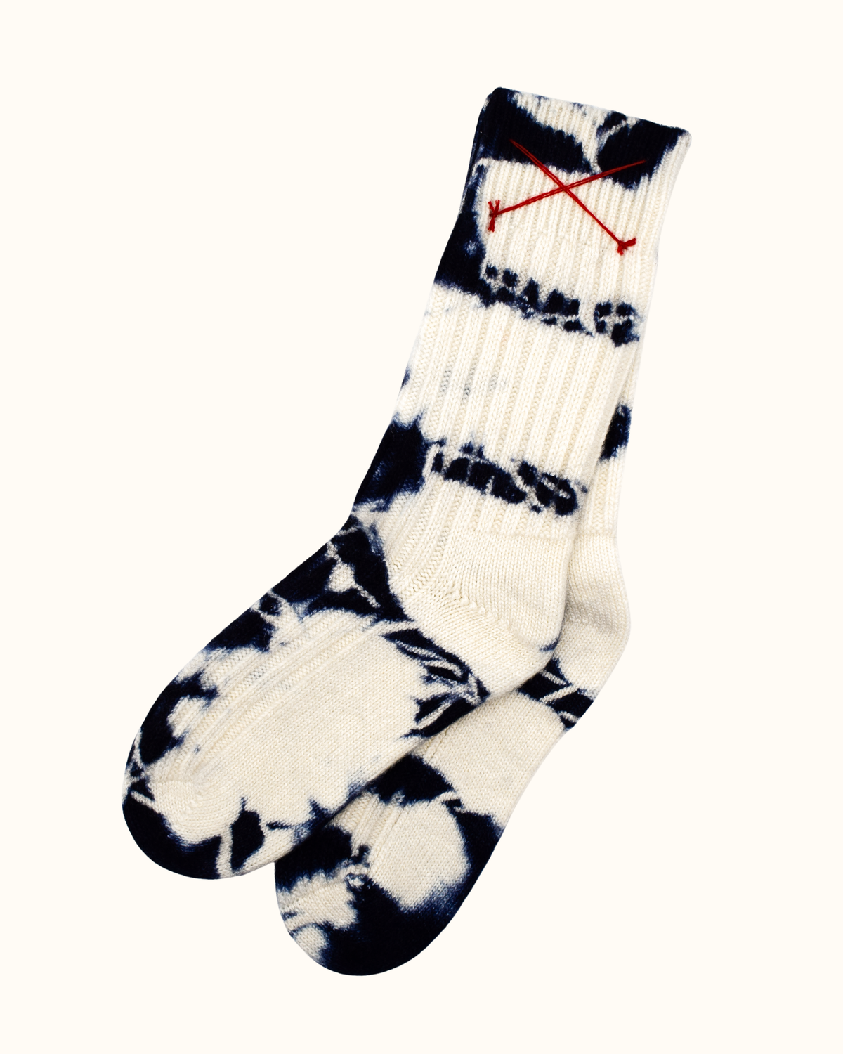 Tie-Dye Kaschmirsocken Indigo von Mell-o – Ansicht 2