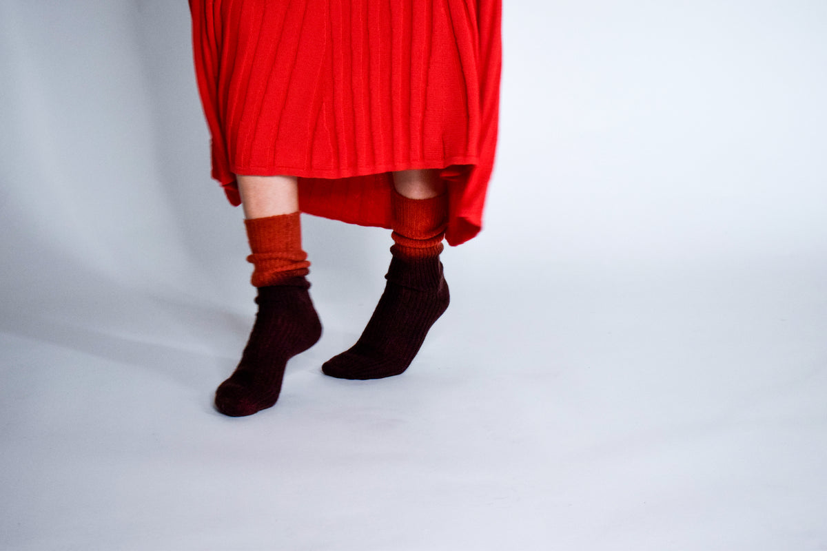 Dip-Dye Kaschmirsocken Braun/Rot von Mell-o – Ansicht 3