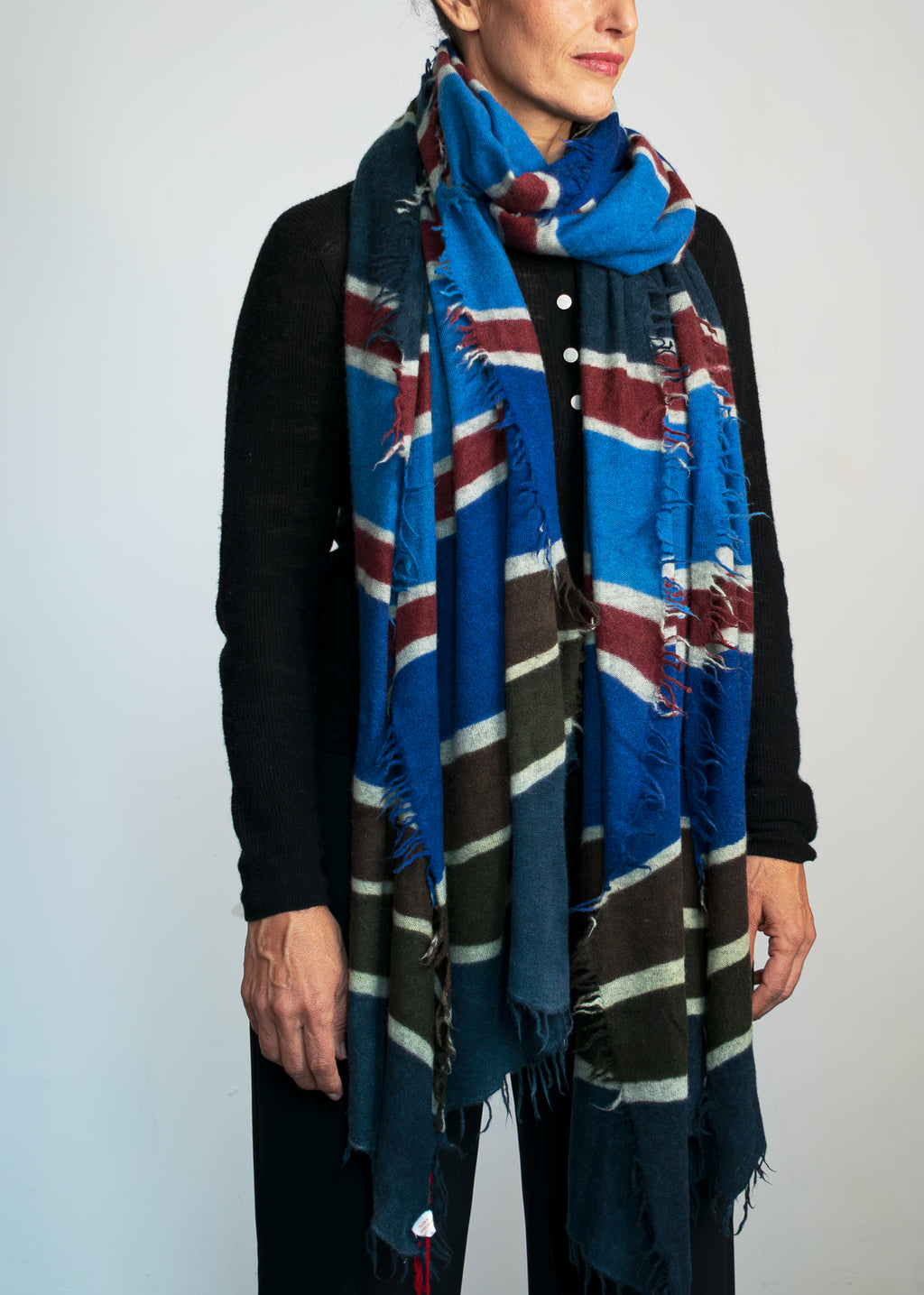 Nomad Stripe Kaschmirschal von Mell-o – Ansicht 2